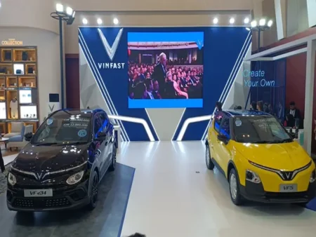 Vinfast-with-2-electric-car-at-GIIAS-Surubaya-2024-Indonesia-autoini