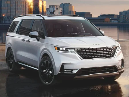 Kia Carnival HEV 2024 in Indonesia