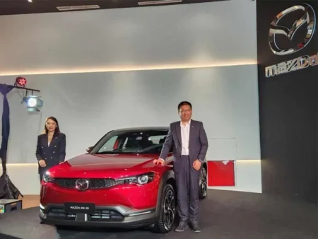 Peluncuran Mazda MX-30 Baru di Indonesia dengan Harga IDR 860 Juta Mazda MX 30 Electric Car Launch in Indonesia