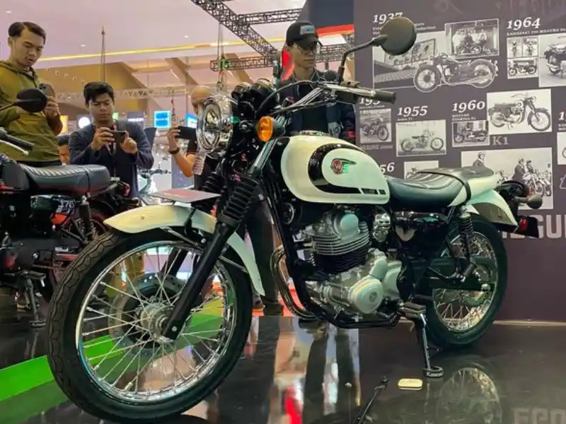 Kawasaki W230 IIMS 2025 Indonesia - autoini