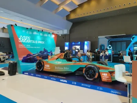 Formula E Gen3 Evo Replica Showcased at PEVS 2025 - autoini