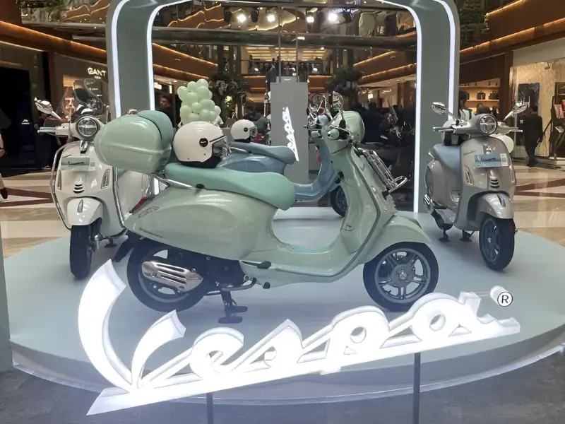 Vespa 79th anniversary exhibition at Pondok Indah Mall showcasing Vespa Primavera S, Sprint S, and Sprint Tech models in Indonesia - autoini
