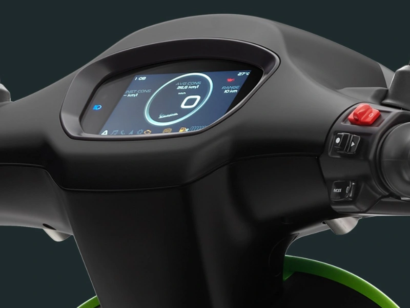 Layar sentuh 5 inci Vespa Sprint Tech dengan start tanpa kunci dan fitur modern-autoini