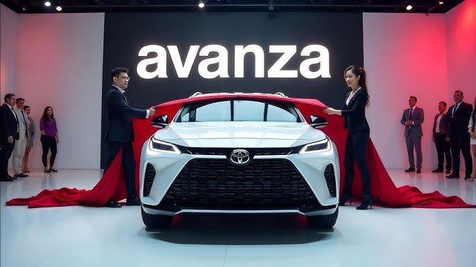 Toyota Avanza awarded Best Car at Indonesia Automotive Awards 2025 with Toyota representative on stage.