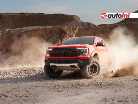 Ford Ranger Raptor 3.0L V6 Off-Road Driving in Baja Mode